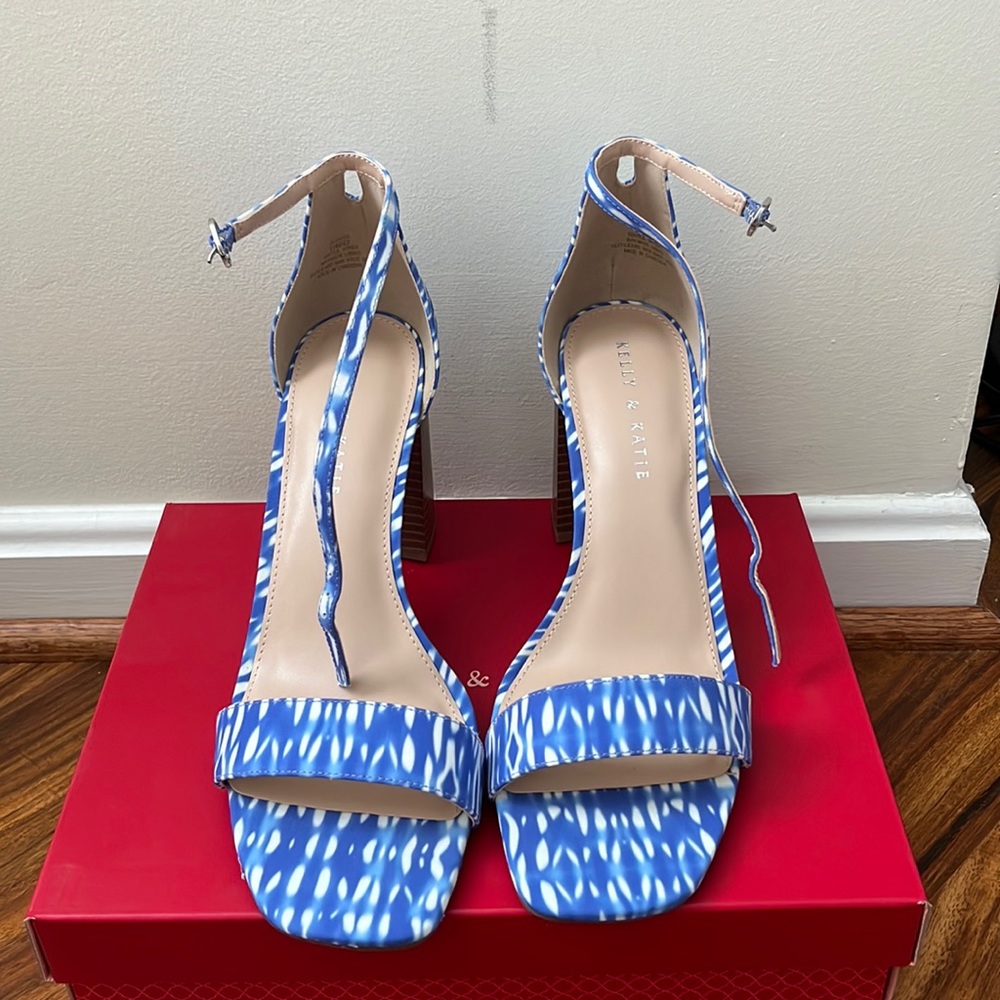 Brand new heels. Never worn. Size 11